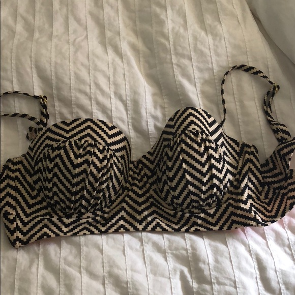 Bikini top - Picture 1 of 4